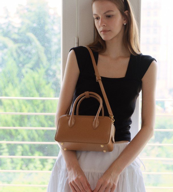 DEMERIEL - Bowling Bag Medium Soft Brown | Everuts