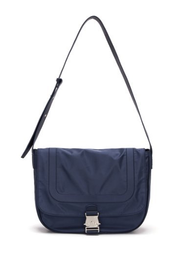 MATIN KIM BIG BUCKLE BAG | Everuts